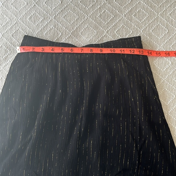 Michael Kors Skirt Holiday Party - Picture 9 of 10